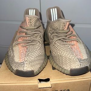 COPY - Authentic Yeezy 350 Sand Taupe with Infinity Laces